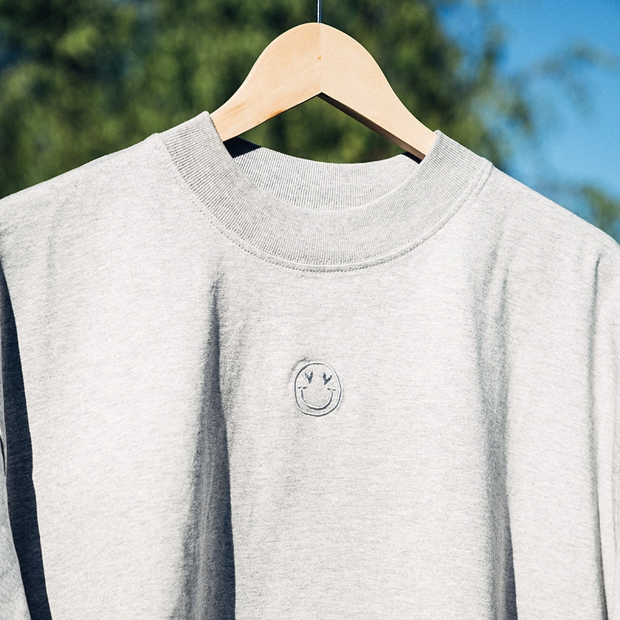 T-Shirt "Just here for the drinks!"